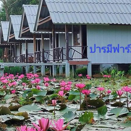 ปารมีฟาร์มสเตย์ Takuapa Kültér fotó